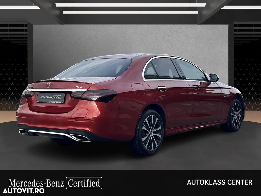 Mercedes-Benz E 300 de 4Matic 9G-TRONIC AMG Line - 5