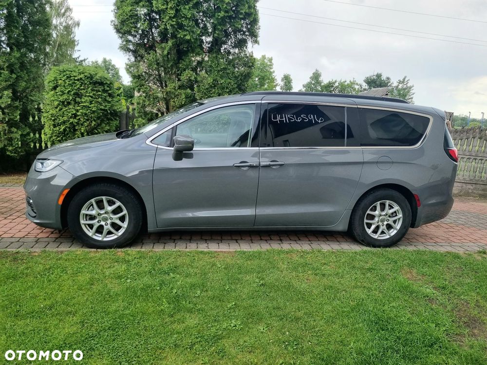 Chrysler Pacifica - 10