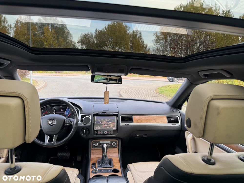 Volkswagen Touareg - 21