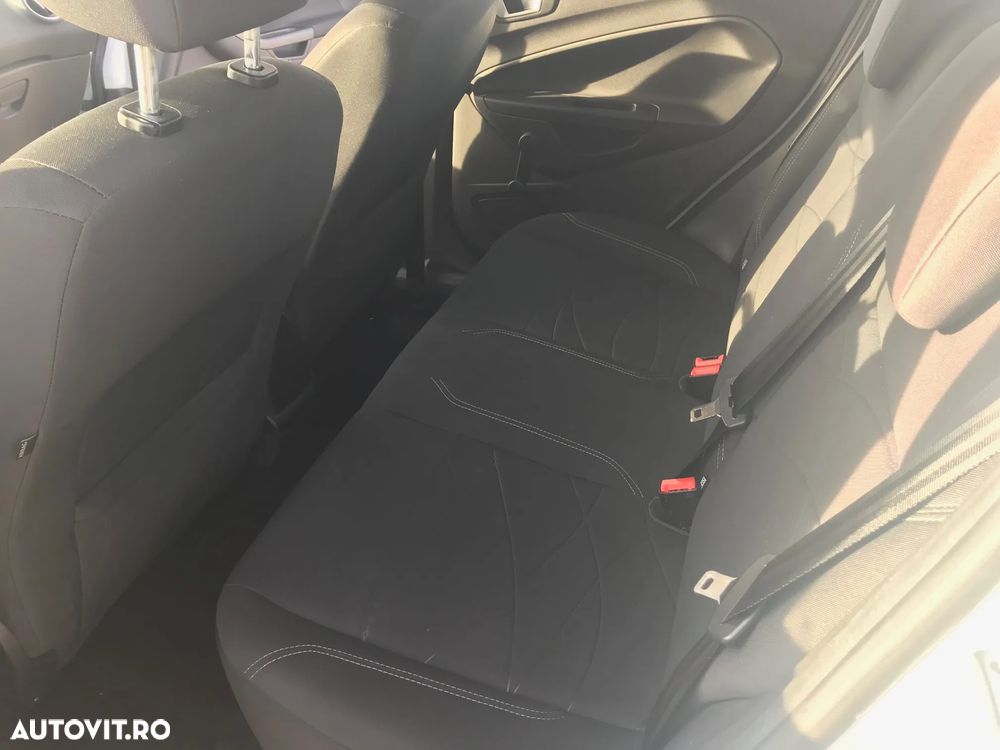 Ford Fiesta - 6