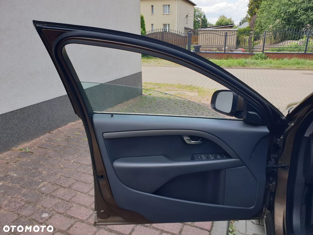 Volvo V70 D2 Linje Classic - 21