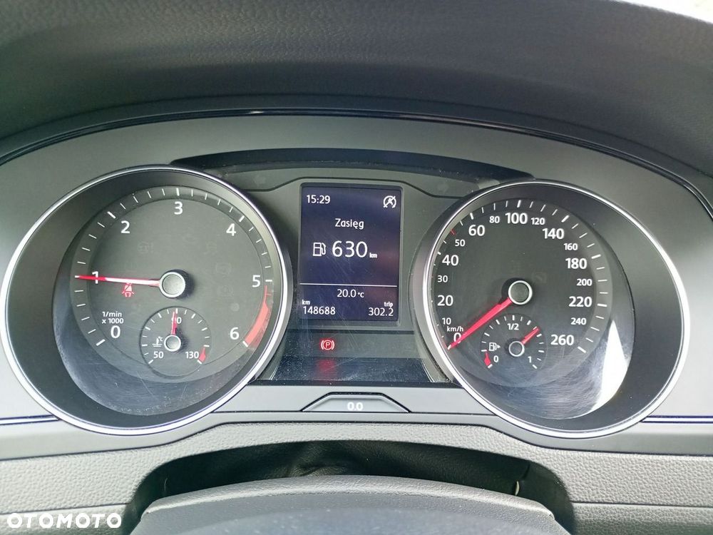 Volkswagen Passat Variant 2.0 TDI EVO Essence - 13