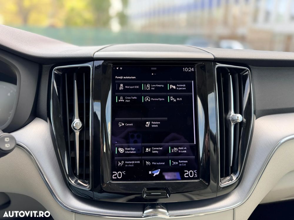 Volvo XC 60 B4 D AWD Geartronic Momentum Pro - 21