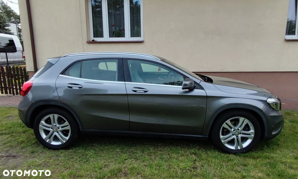Mercedes-Benz Gla 2016 photo 2