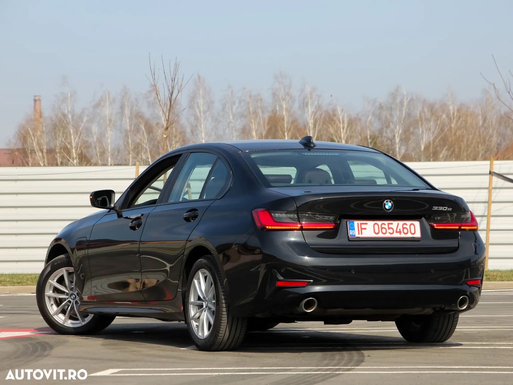 BMW Seria 3 330e AT PHEV - 3