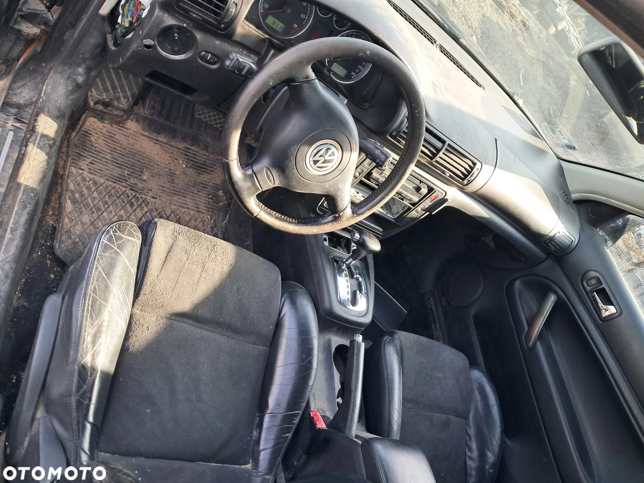 Dawca Części VW PASSAT B5 Lift HIGHLINE 4MOTION Kombi 2.8 V6 AMX FAR LC9Z - 9