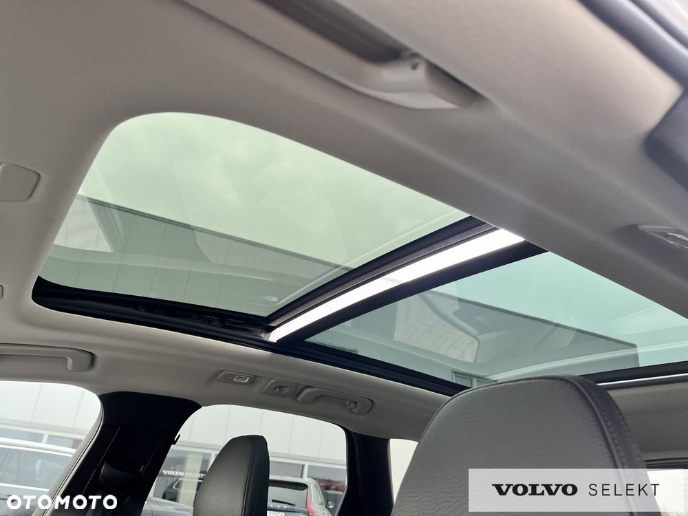 Volvo XC 60 - 25