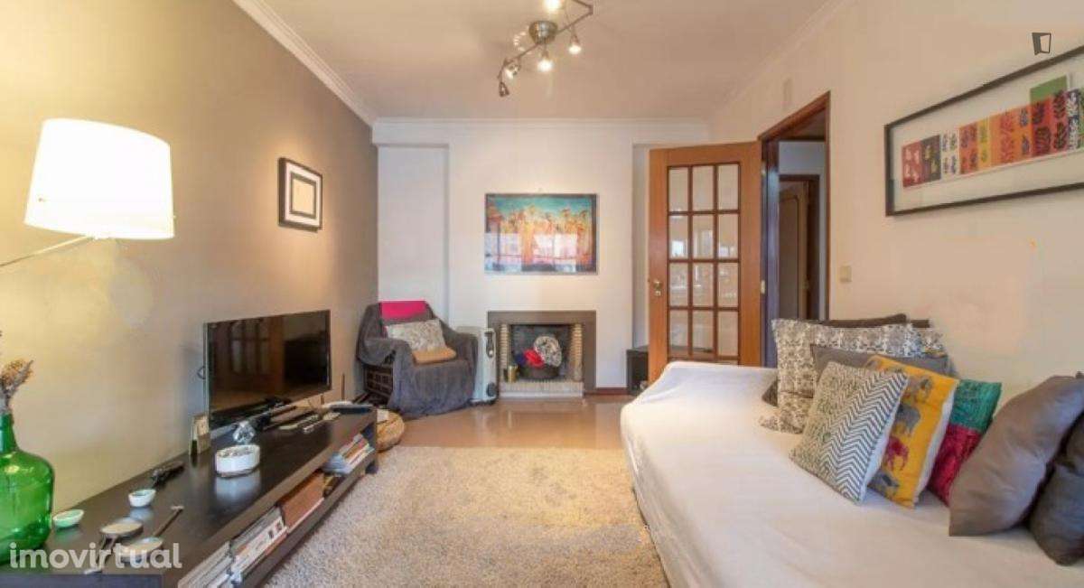 Quarto - localizado em Carcavelos Lisbon - Grande imagem: 5/12