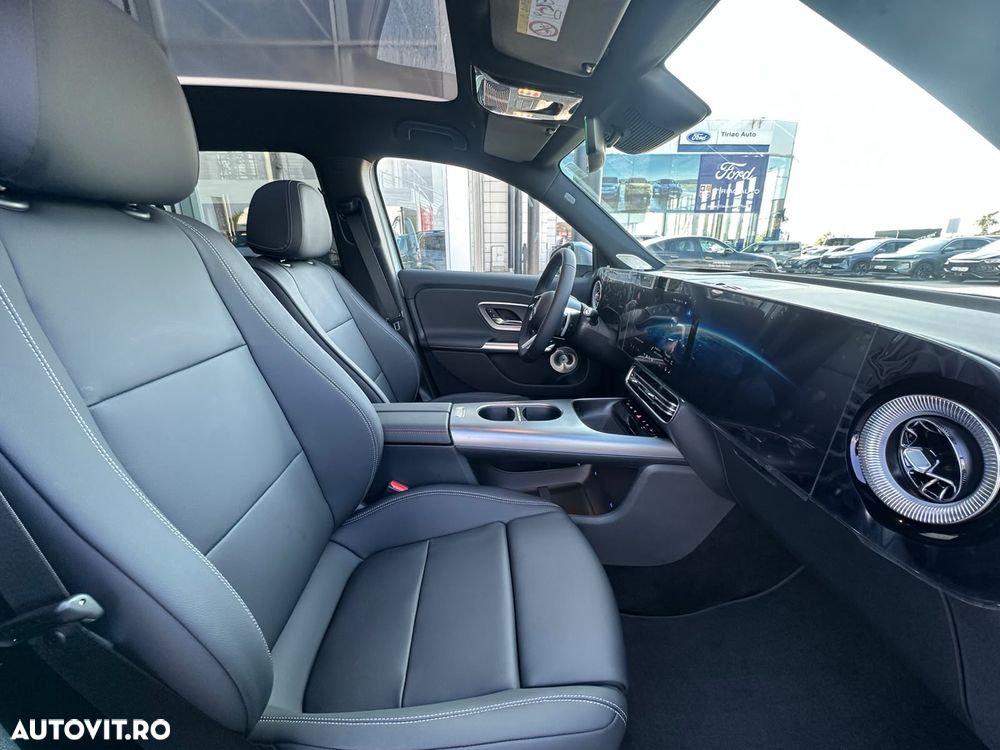 Mercedes-Benz GLB - 15