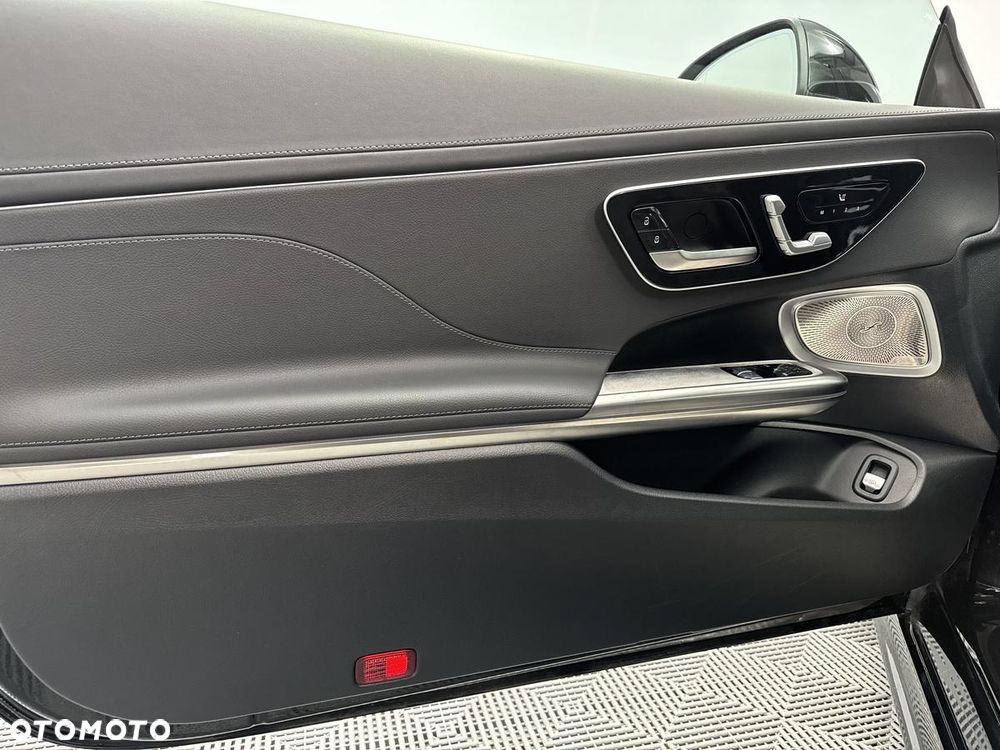 Mercedes-Benz CLE 300 4Matic 9G-TRONIC Edition AMG Line - 11