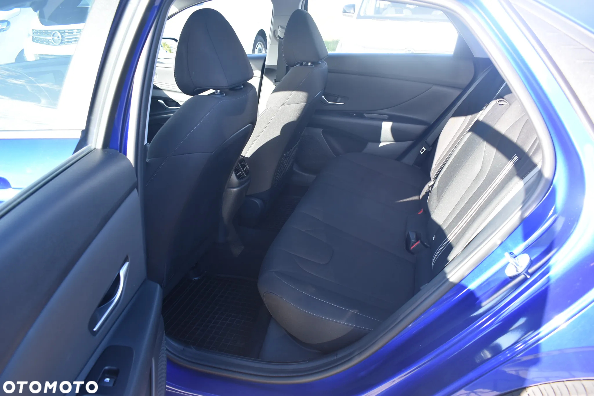 Hyundai Elantra 1.6 Smart CVT - 12