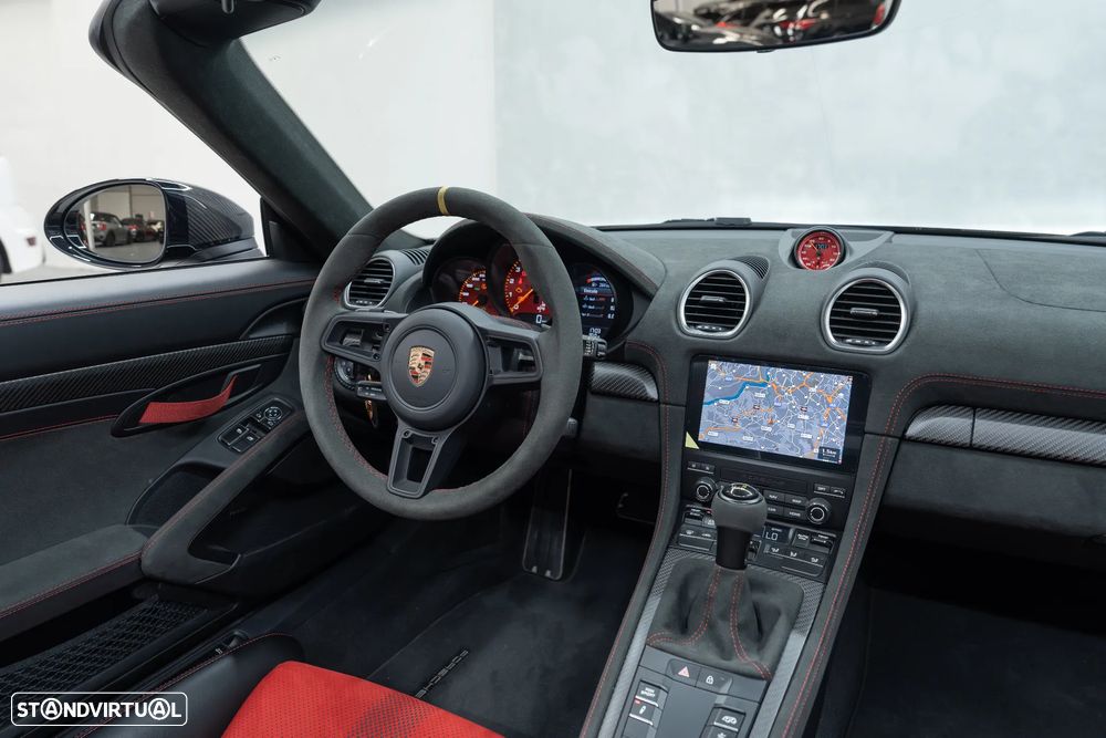 Porsche 718 Spyder RS - 29