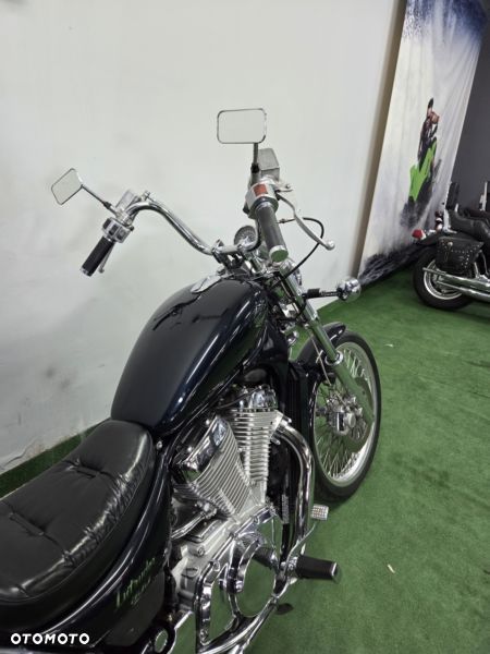 Suzuki Intruder - 8