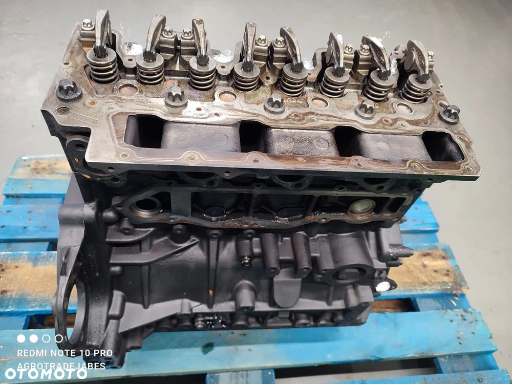 Słupek silnika Deutz TCD 2.9 L4 - 10