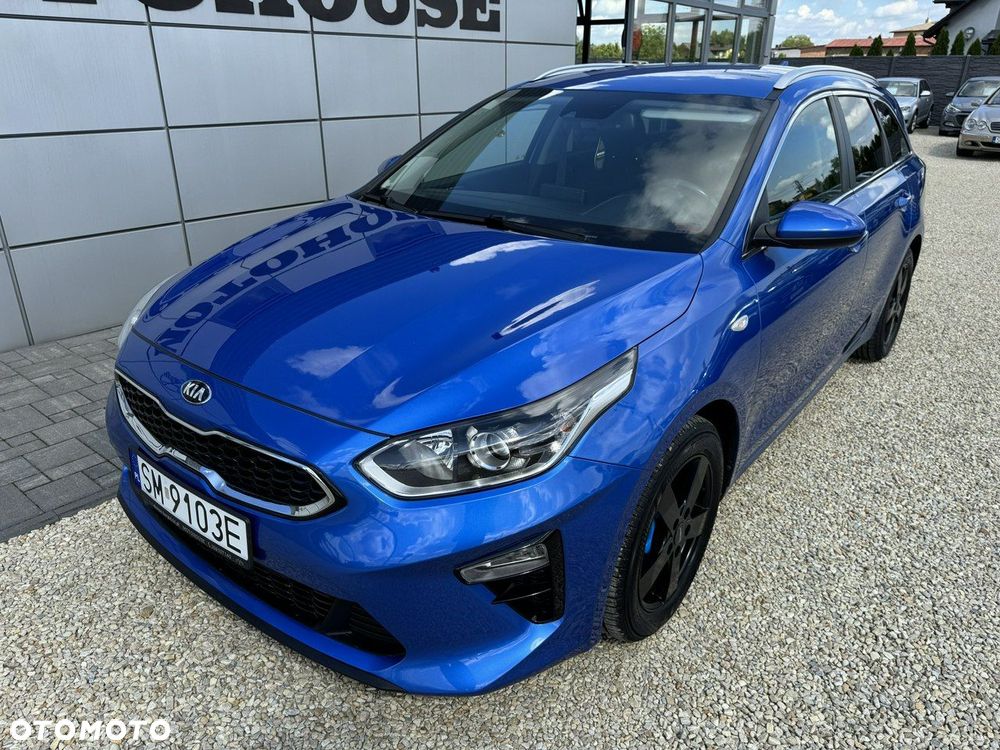 Kia Ceed - 10
