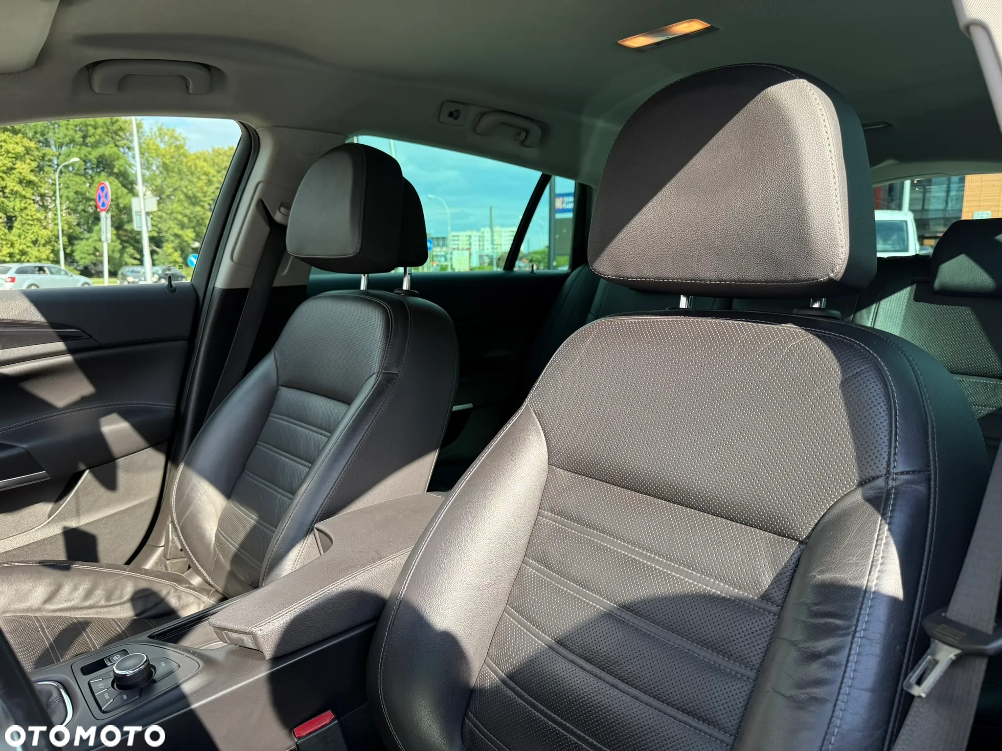 Opel Insignia 1.6 T Sport - 14