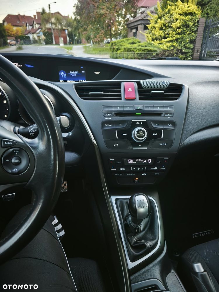 Honda Civic 1.8 S - 8