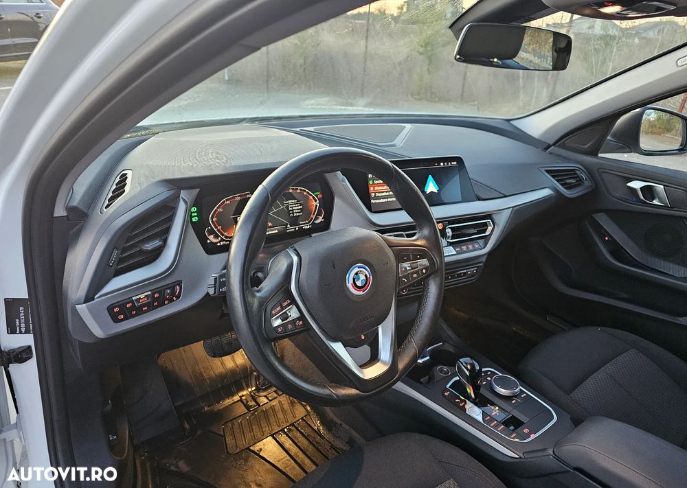 BMW Seria 1 120i AT - 14