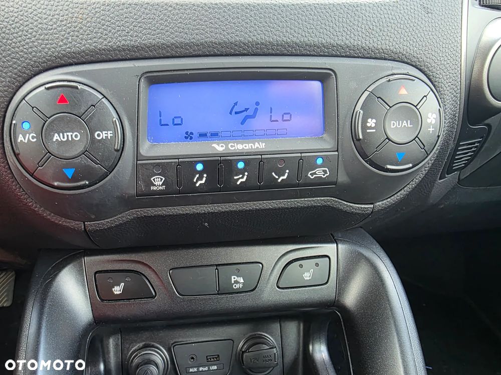 Hyundai ix35 1.6 2WD Fifa World Cup Edition - 14