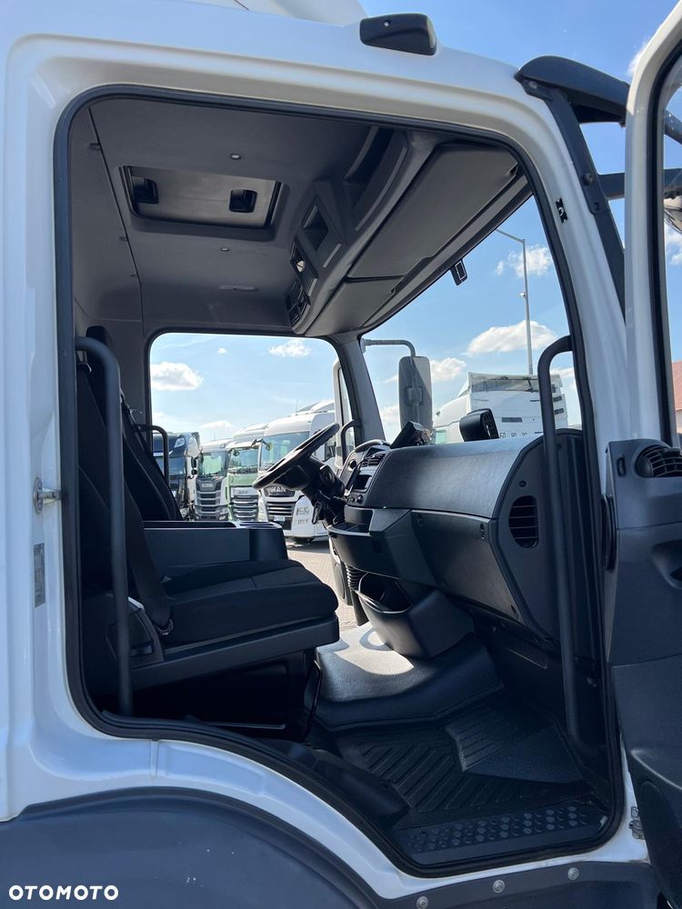 Mercedes-Benz Atego 1218 kontener winda mały Przebieg sprowadzony wron-pol - 14