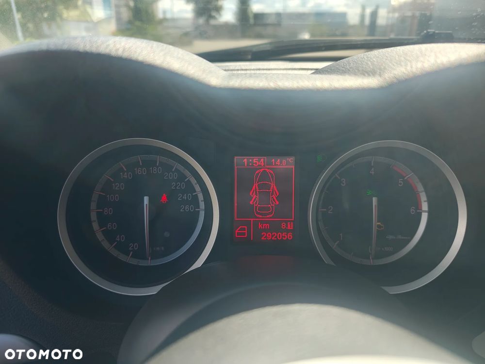 Alfa Romeo 159 1.9 JTDM 8V DPF Distinctive - 15