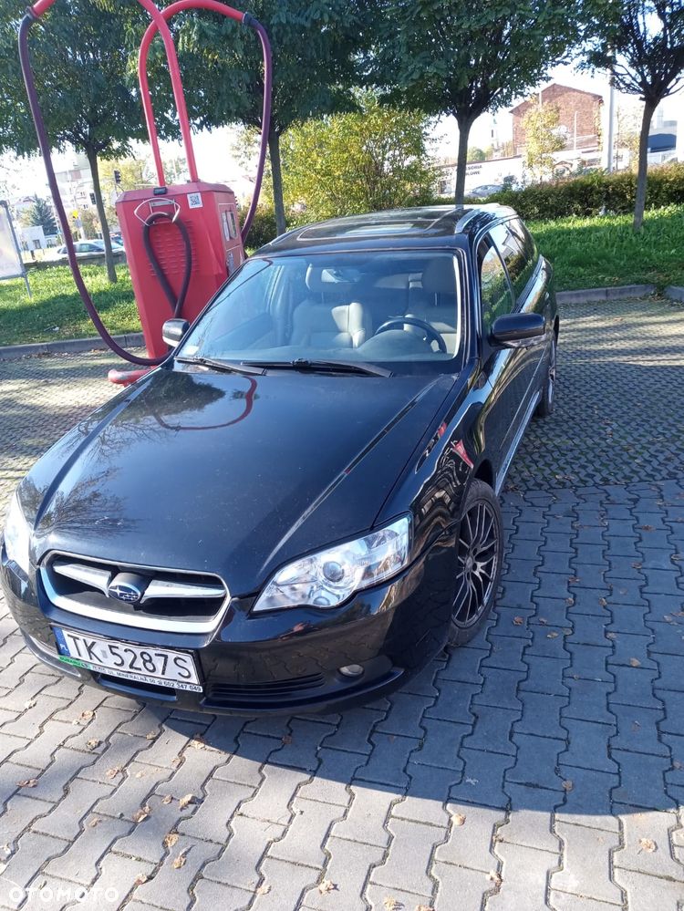 Subaru Legacy Kombi 3.0 H6 - 12