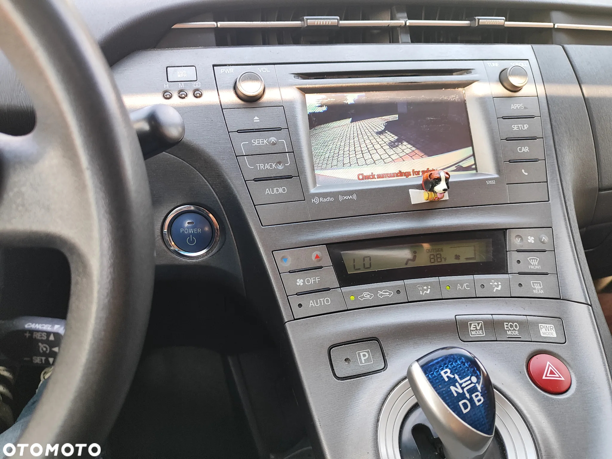 Toyota Prius 1.8 HSD Premium - 2
