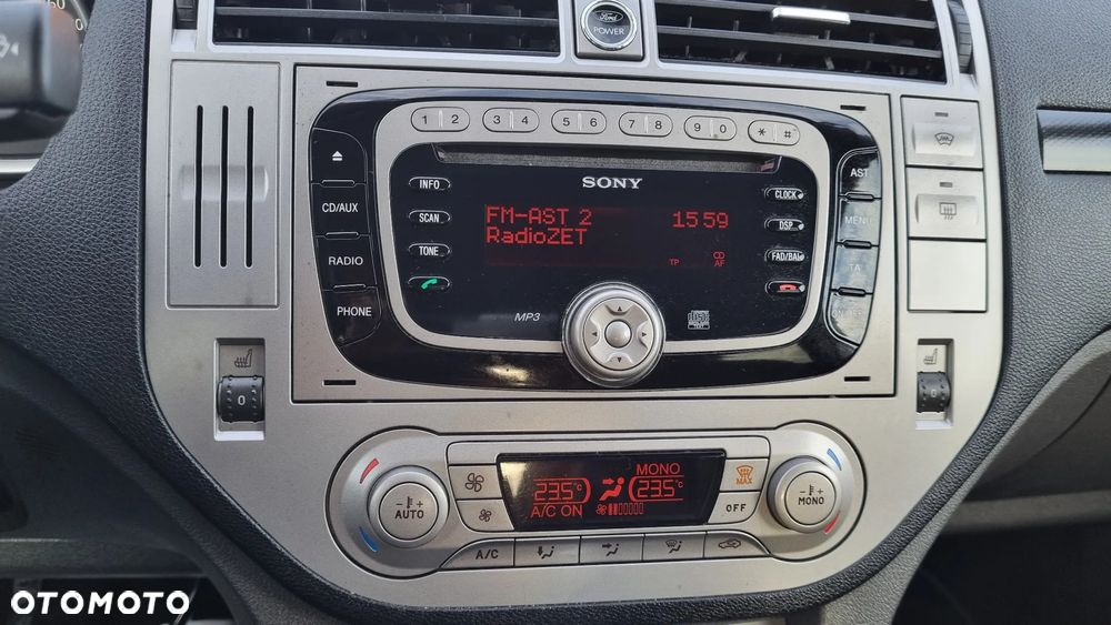 Ford Kuga 2.0 TDCi 4x4 Champions Edition - 18