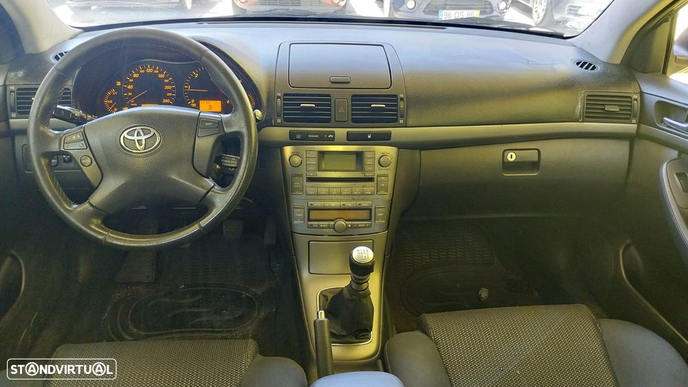 Toyota Avensis SD 2.0 D-4D - 4