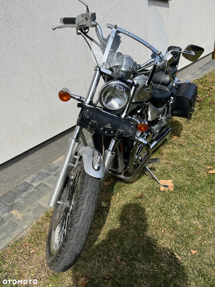 Suzuki Intruder - 6