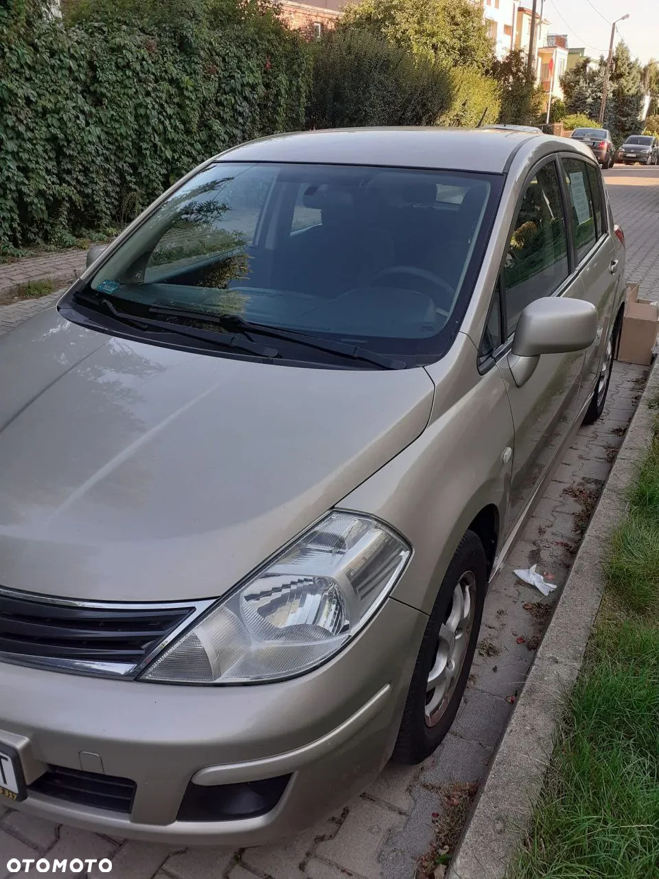 Nissan Tiida 1.6 Tekna - 4
