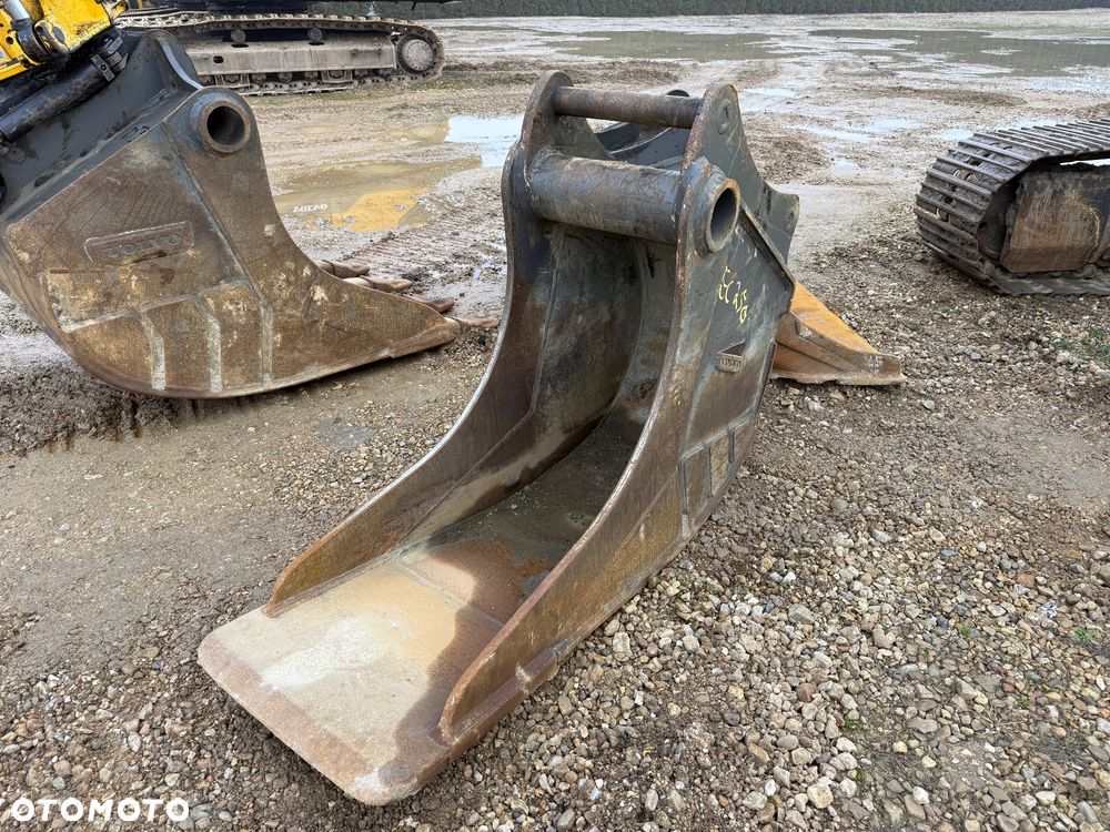 Volvo EC 250 EL - 11