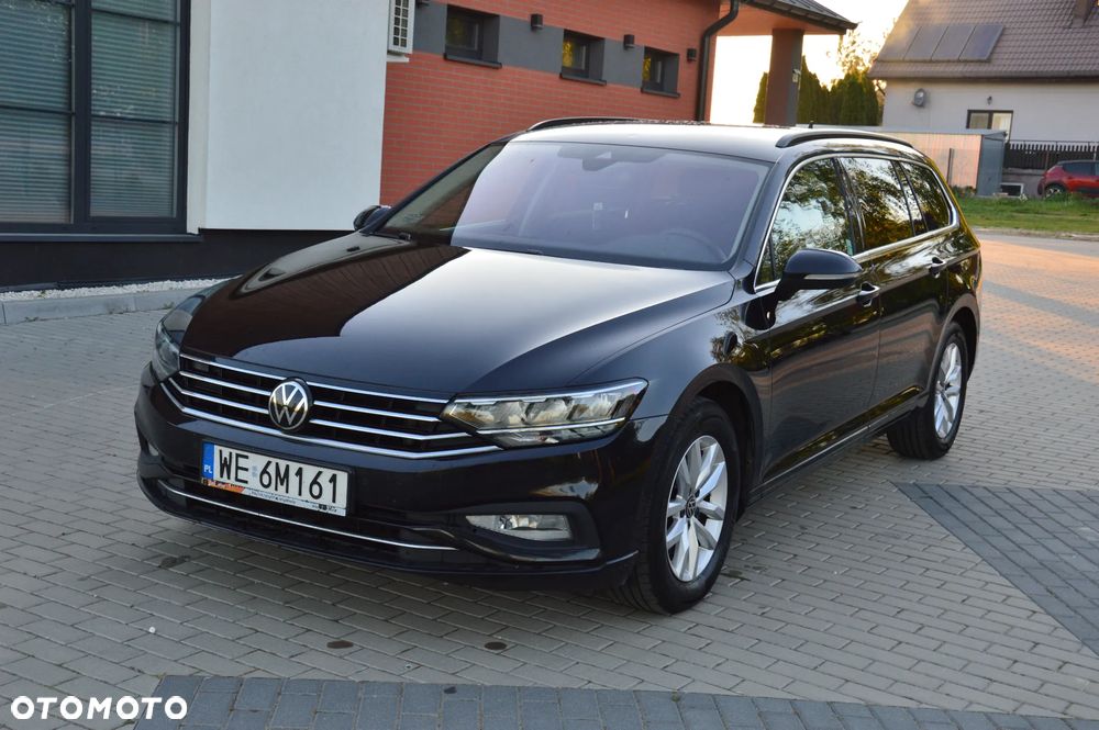 Volkswagen Passat - 4