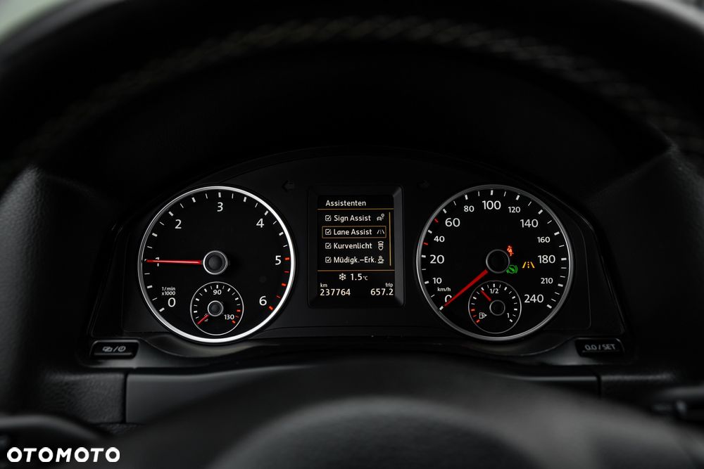 Volkswagen Tiguan 2.0 TDI SCR 4MOTION BlueMotion Technology DSG Lounge Sport & Style - 28