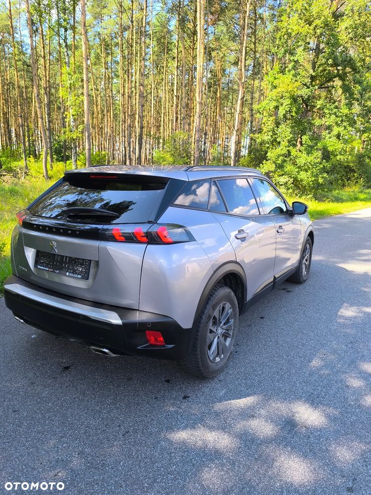 Peugeot 2008 1.2 Pure Tech GPF Style S&S - 9