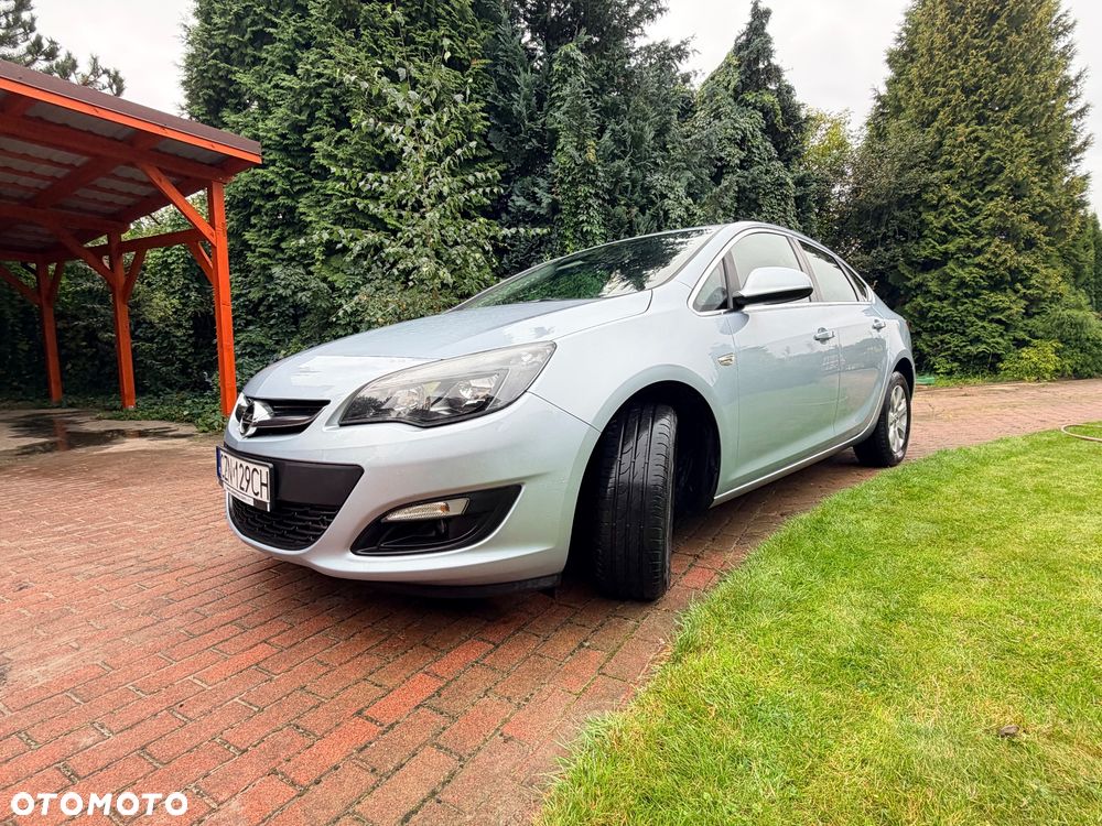 Opel Astra - 2