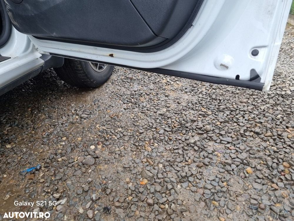 Usa Dreapta Fata Dacia Duster Facelift 2013 - 2018 SUV 4 Usi Blanc Glacier 369 (1384) - 4