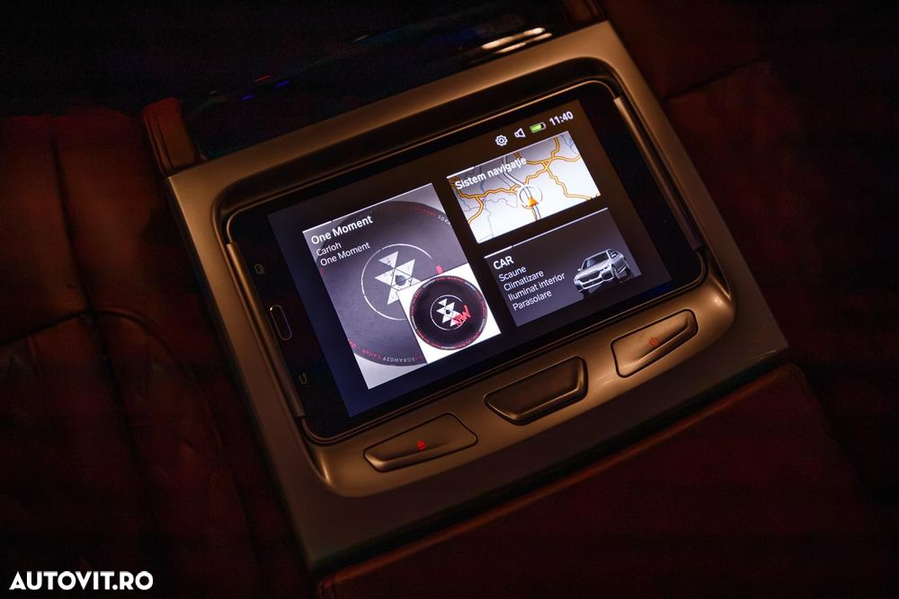 BMW Seria 7 - 34
