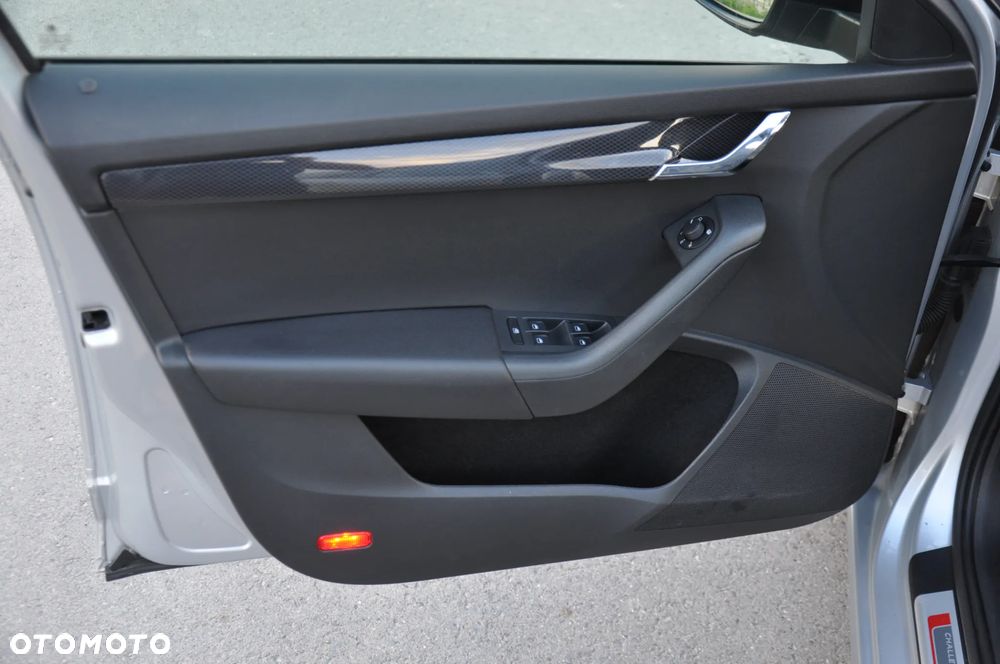 Skoda Octavia 2.0 TDI RS DSG EU6 - 16