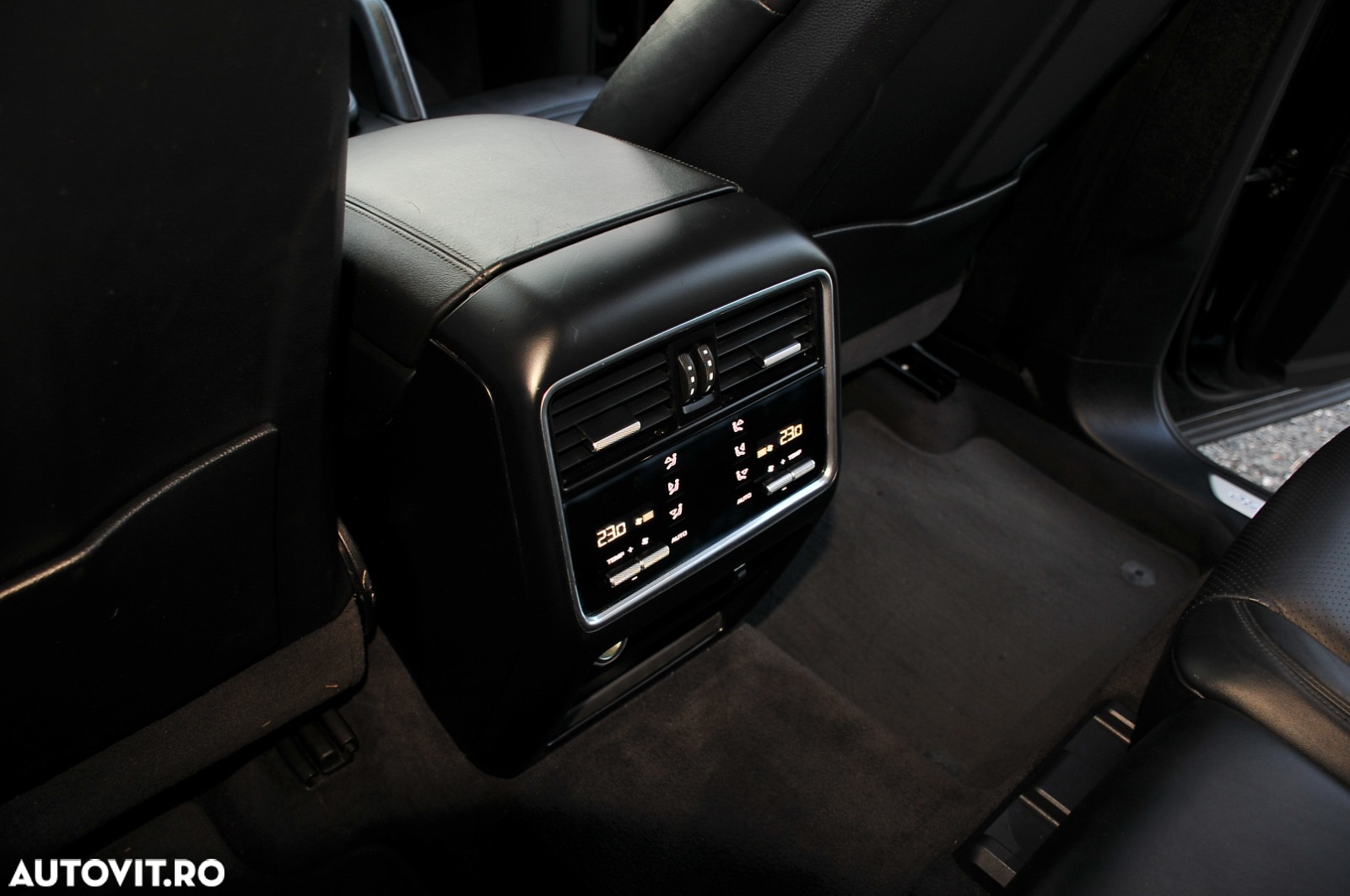 Porsche Cayenne Standard - 14