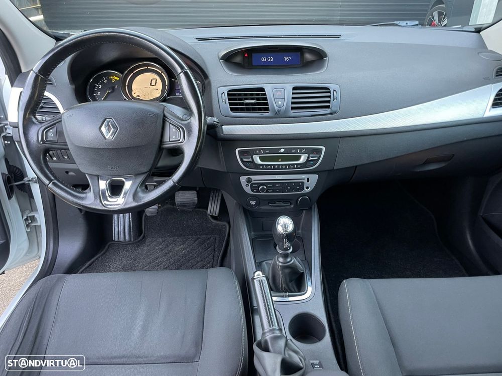 Renault Mégane Sport Tourer 1.5 dCi Dynamique S SS - 11