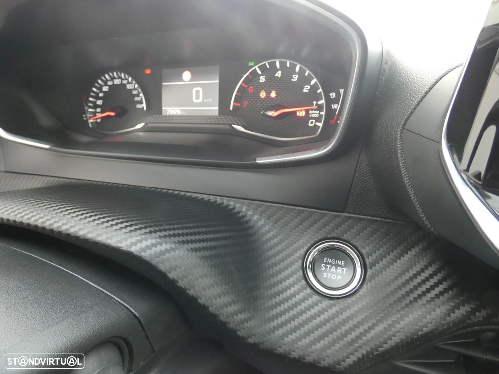 Peugeot 2008 1.2 PureTech Allure Pack - 23