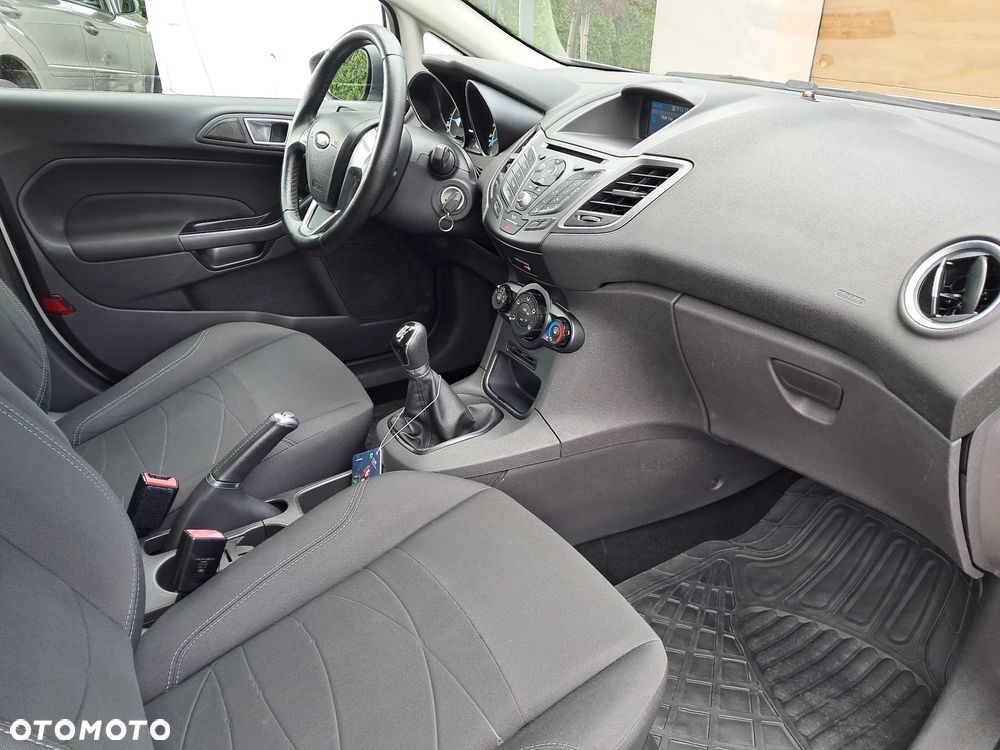 Ford Fiesta 1.5 TDCi Celebration - 12