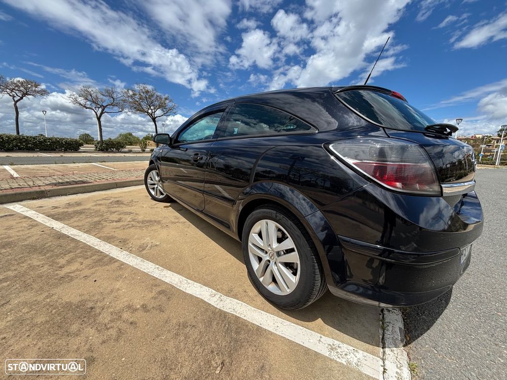 Opel Astra GTC 1.3 CDTI - 4