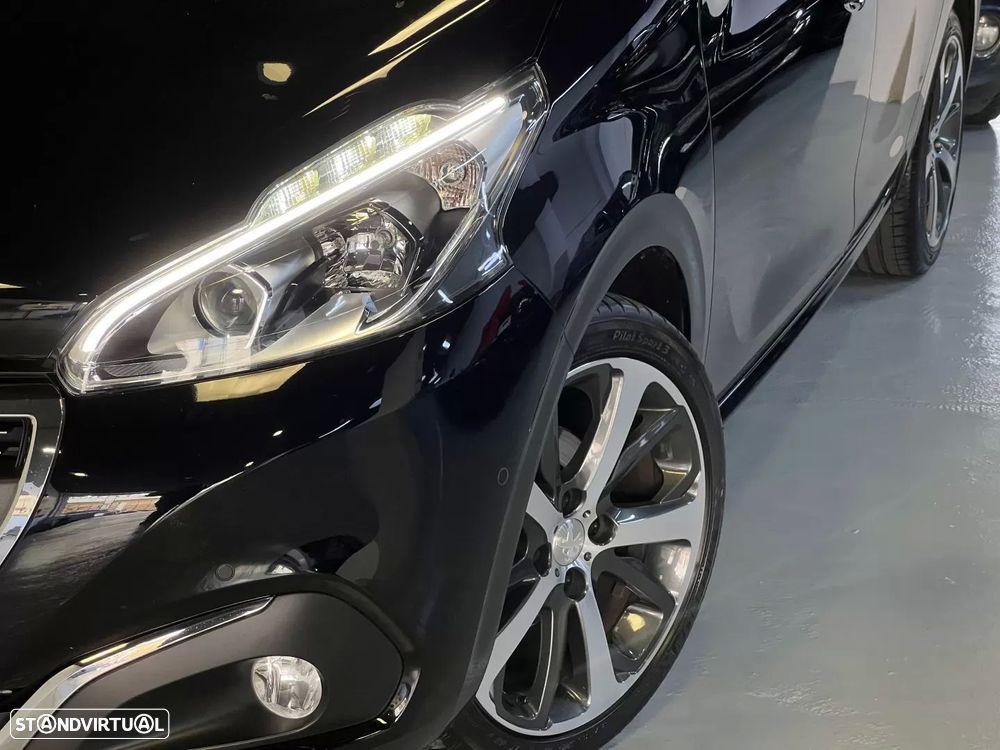 Peugeot 208 1.2 PureTech GT Line - 33