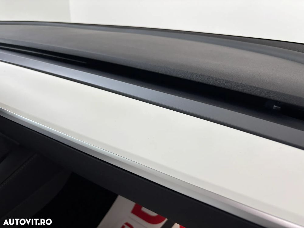 Tesla Model 3 Langstreckenbatterie Allradantrieb Dual Motor - 21