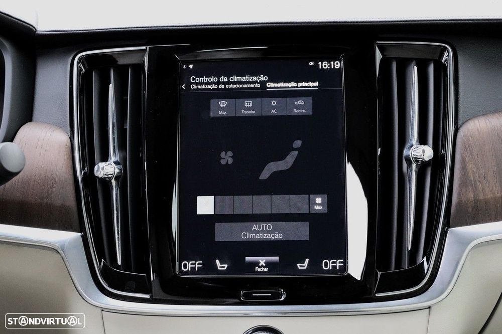 Volvo S90 2.0 T8 Inscription AWD Geartronic - 26