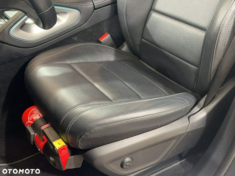 Mercedes-Benz GLE 300 d 4-Matic - 17