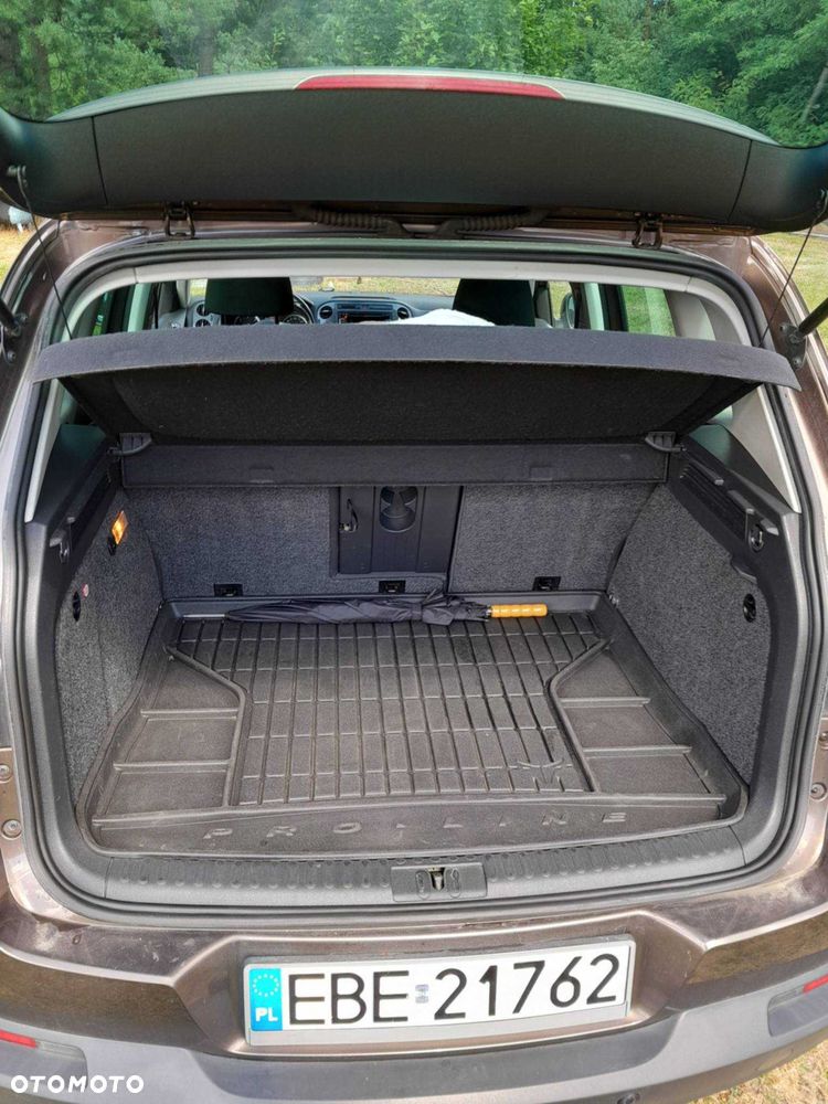 Volkswagen Tiguan - 8