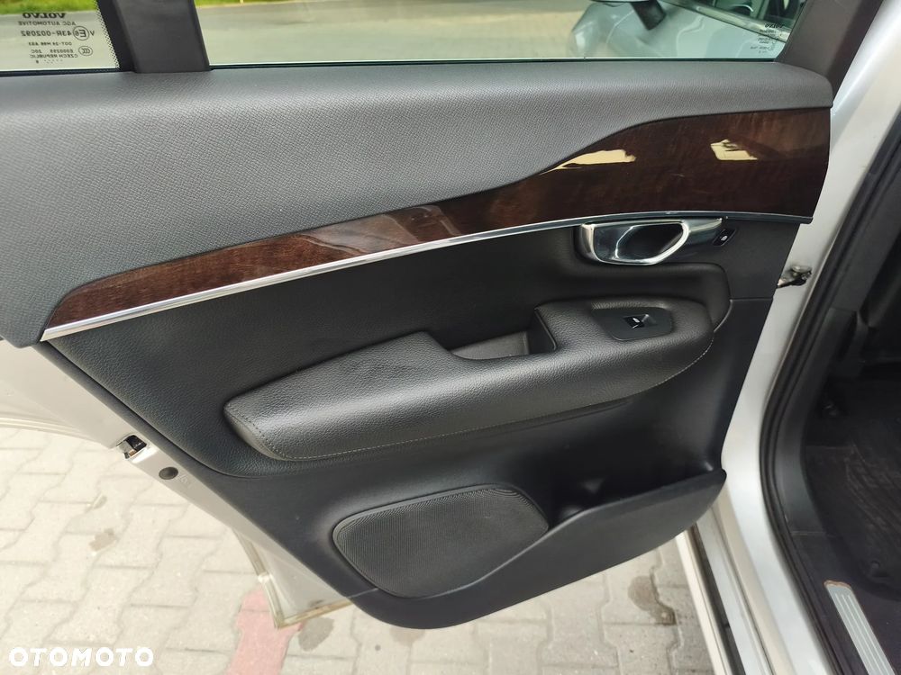 Volvo XC 90 T6 AWD Geartronic Momentum - 19